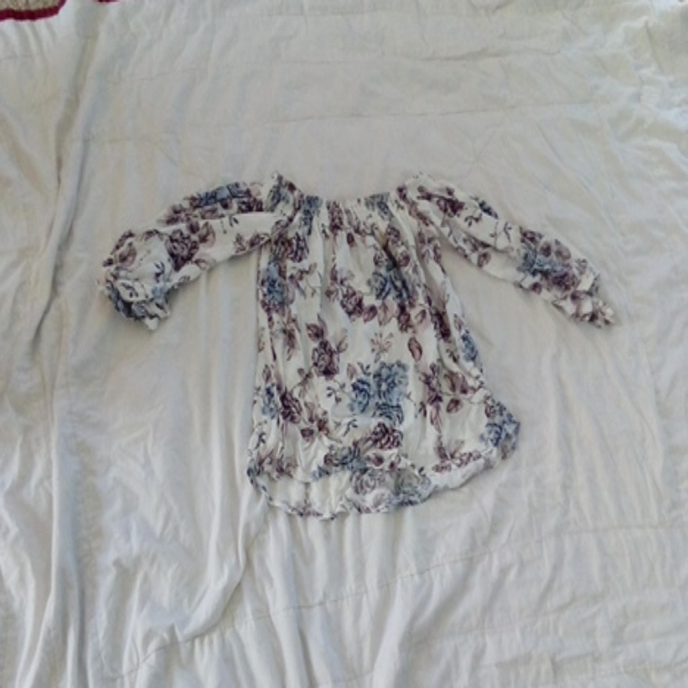 Off the sholder flower shirt